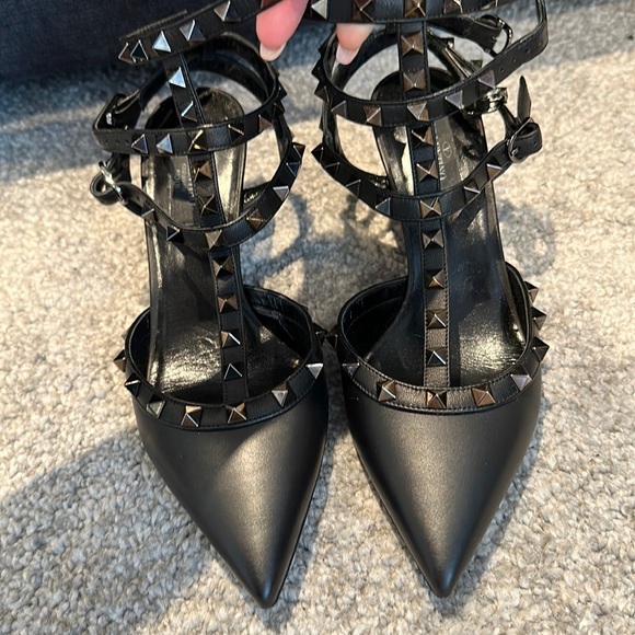 Valentino Matte Black Rockstud 65mm pumps - Picture 1 of 6